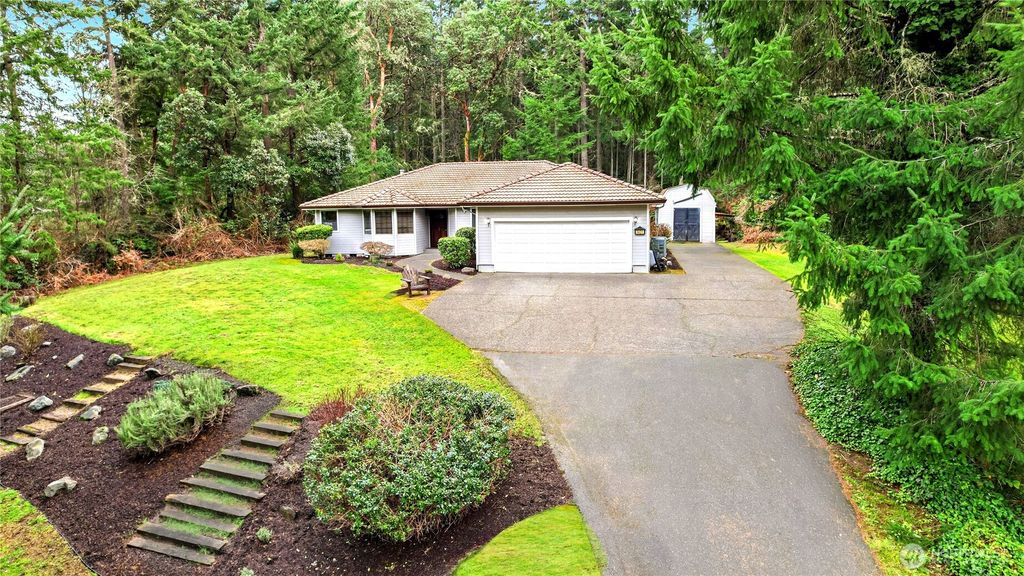 Photo of 3421 24th Avenue Ct NW, Gig Harbor, WA 98335 (MLS # 2472446)