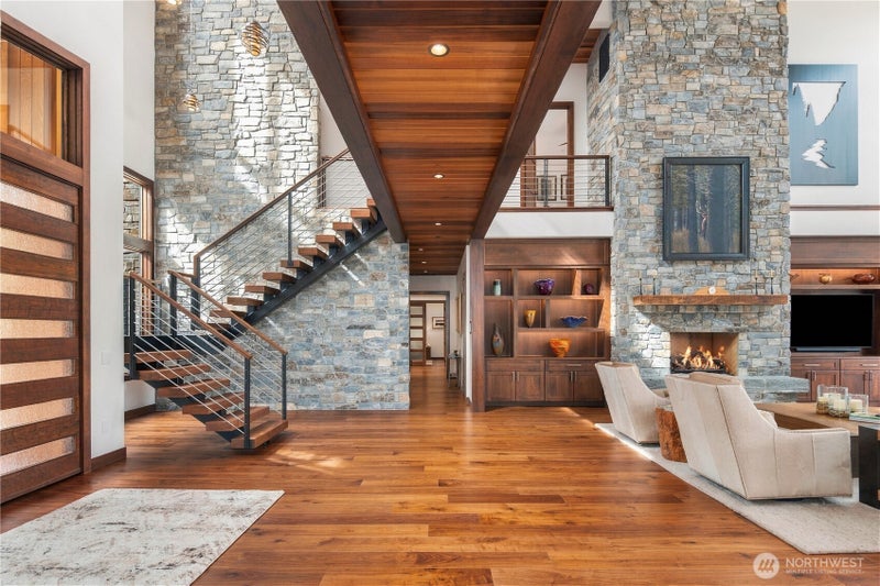 581 Gold Leaf Lane