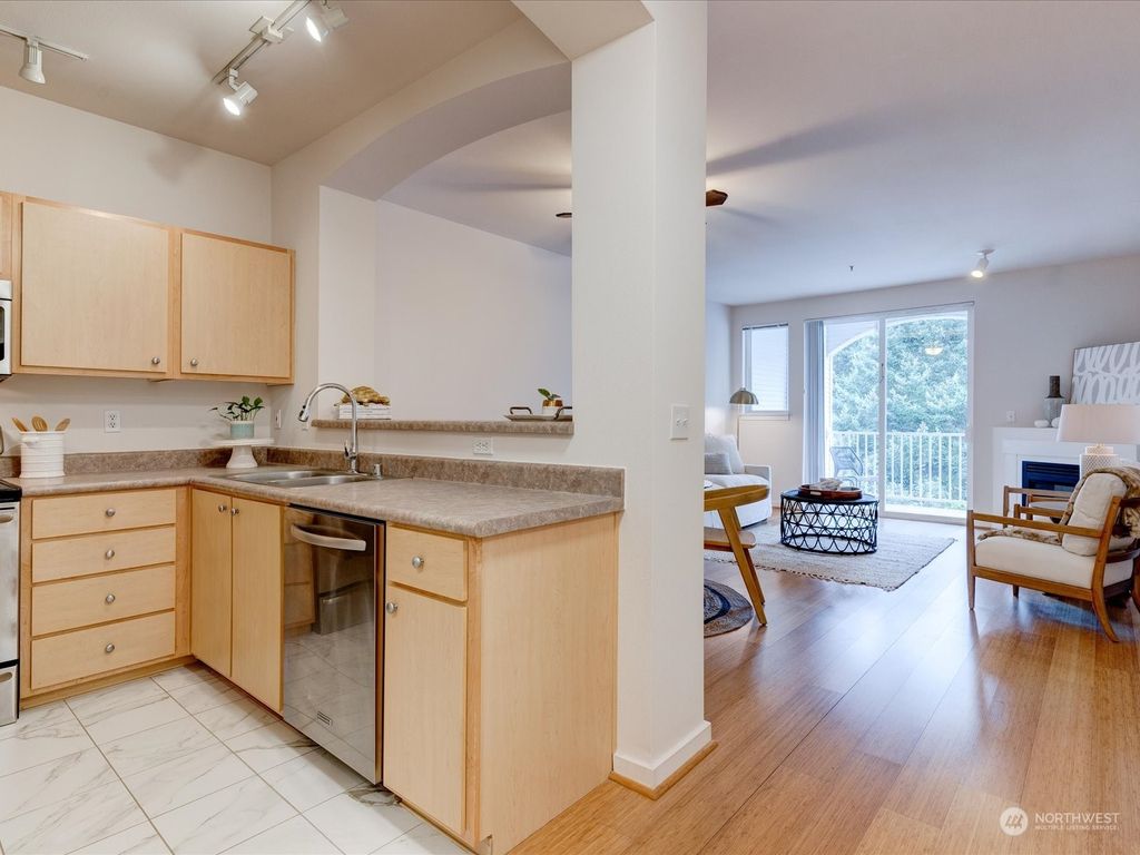 Photo of 13301 SE 79th Place #C403, Newcastle, WA 98059 (MLS # 2011256)