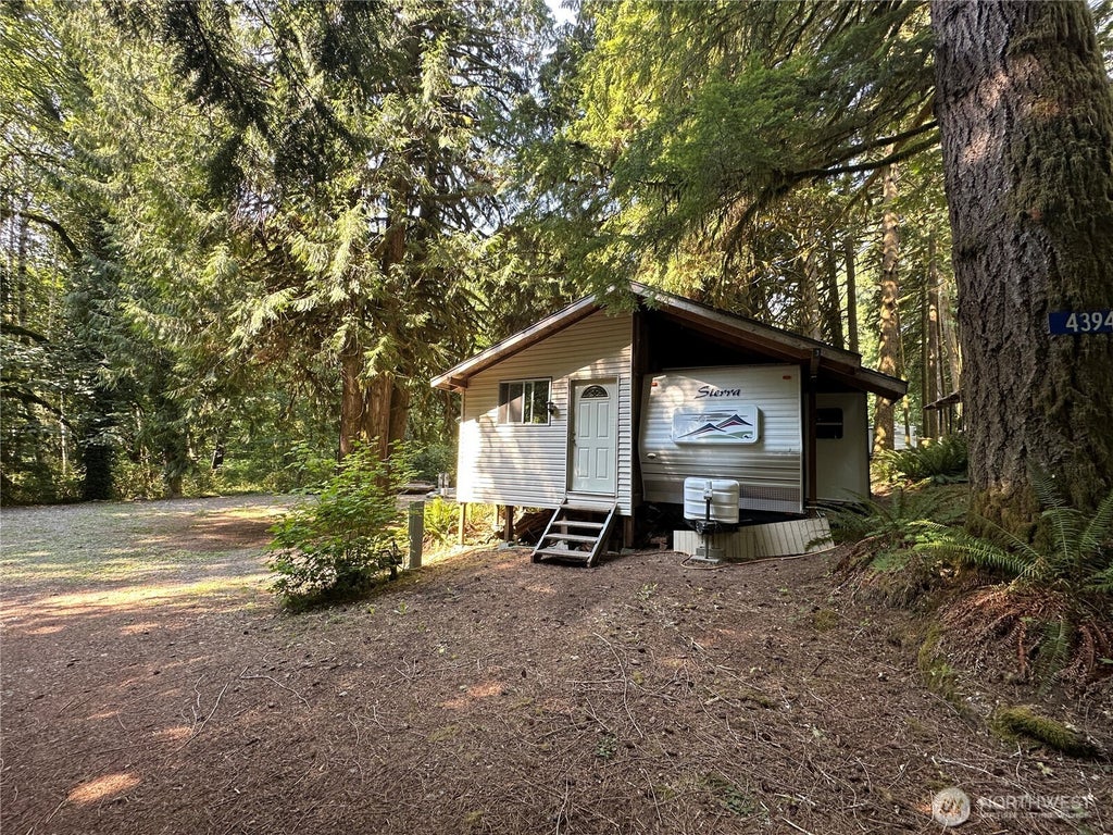 Photo of 4394 Sahalee Trail, Concrete, WA 98237 (MLS # 2564440)