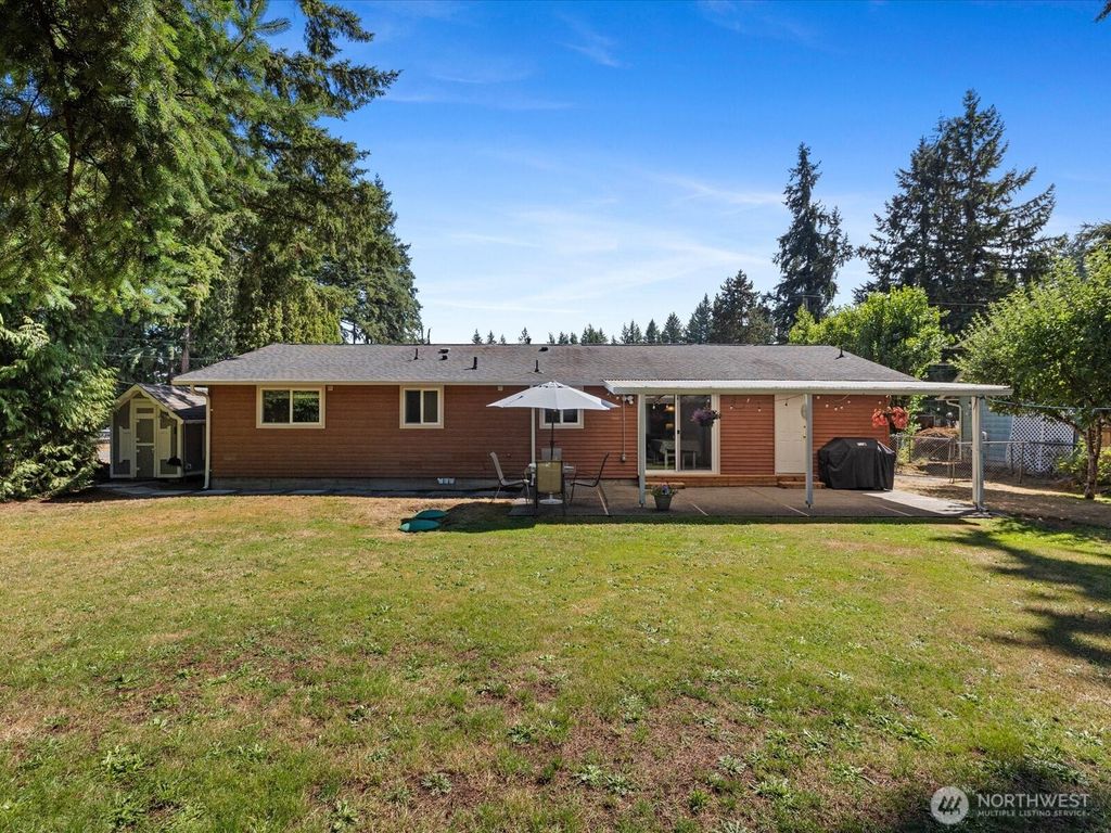 Photo of 12121 58th Place SE, Snohomish, WA 98290 (MLS # 2415249)