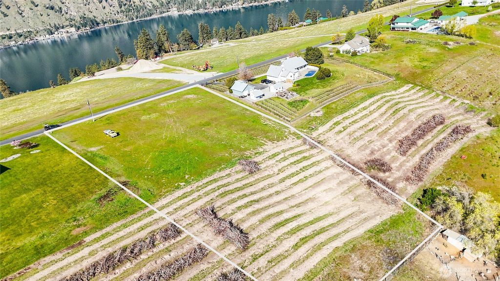 Photo of 1250 Summit Boulevard, Manson, WA 98831 (MLS # 2506922)