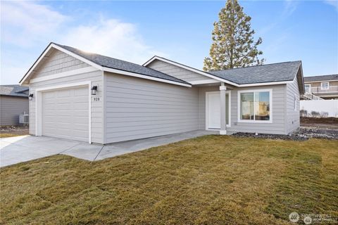 Photo of 0 Lot 24 Poplar Street, Royal City, WA 99357 (MLS # 2365172)