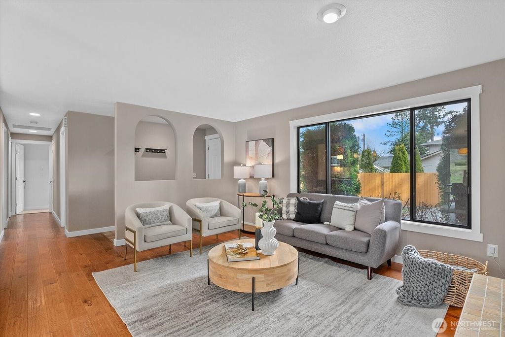 Photo of 11814 Meridian Avenue S, Everett, WA 98208 (MLS # 2494975)