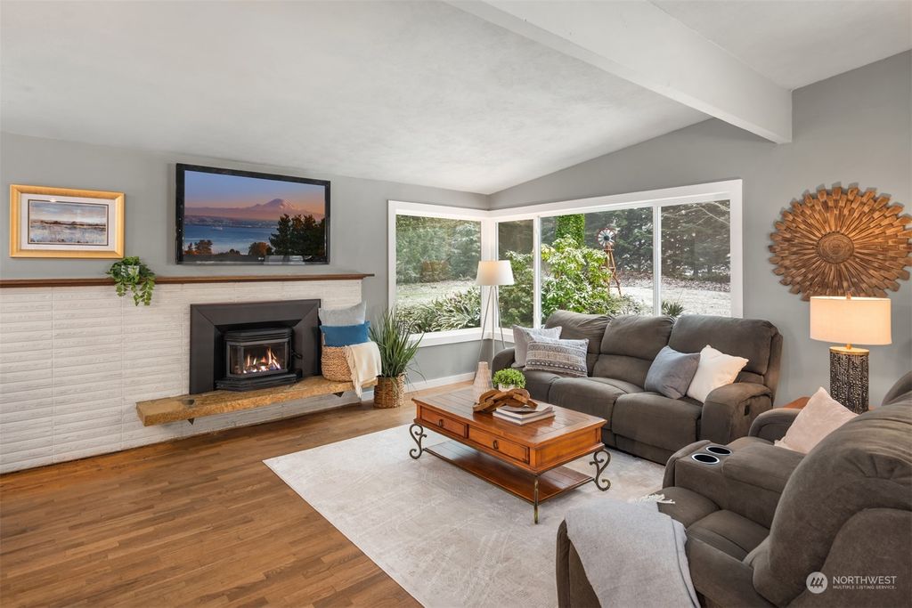 Photo of 21260 260th Avenue SE, Maple Valley, WA 98038 (MLS # 2328749)