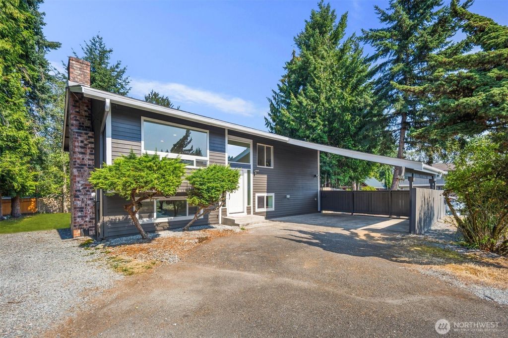 Photo of 4058 S 262nd St, Kent, WA 98032 (MLS # 2429655)