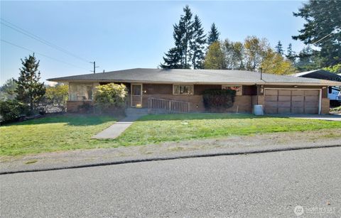 Photo of 1824 74th Street SE, Everett, WA 98203 (MLS # 2442728)