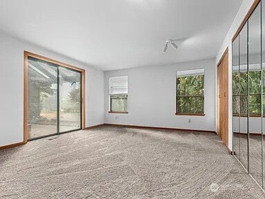 Photo of 5008 NE 2nd Street, Renton, WA 98056 (MLS # 2523358)