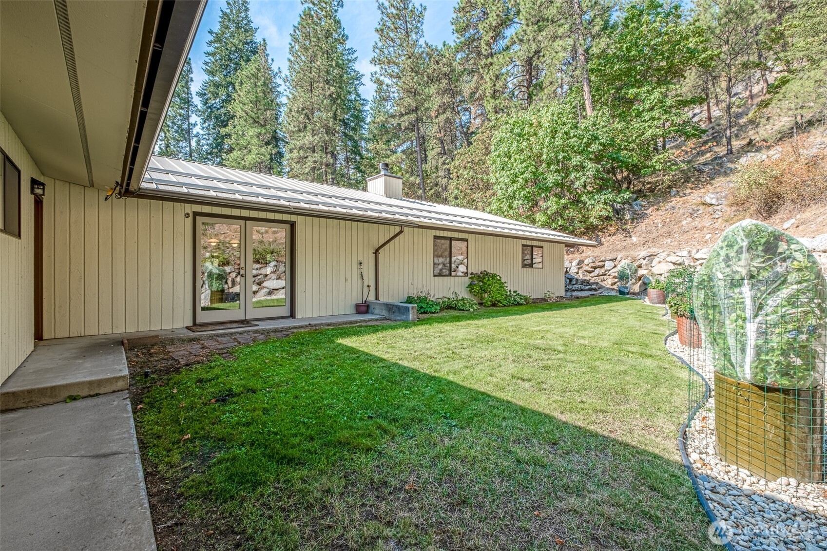 8590 Icicle Road