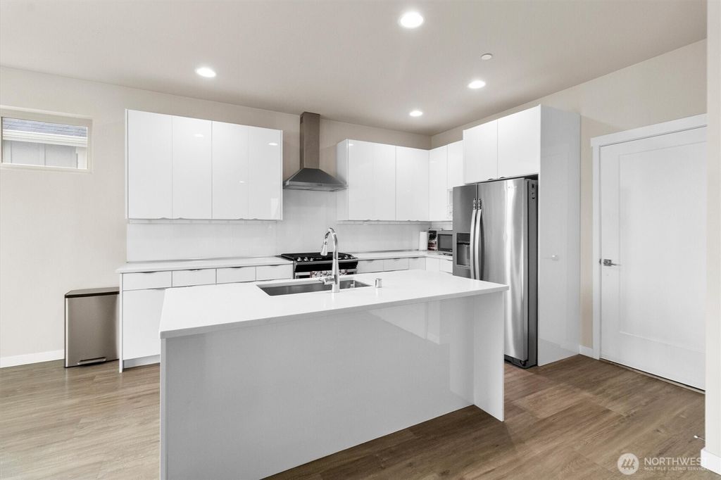 Photo of 703 Northview Avenue, Bellingham, WA 98226 (MLS # 2495937)