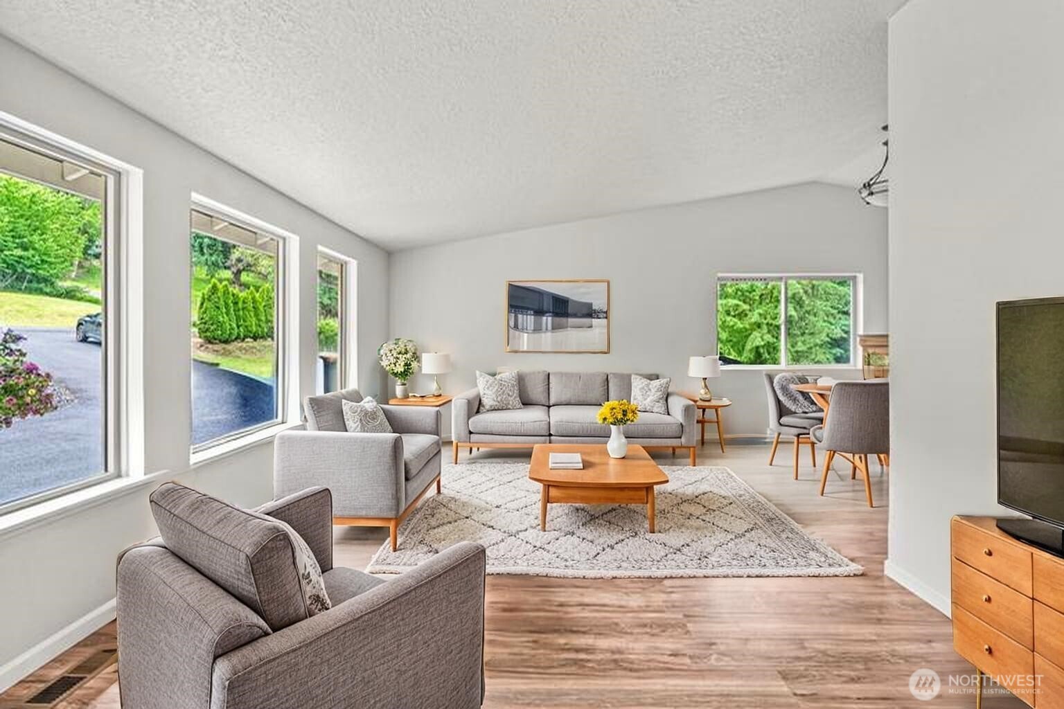 1027 Fishpond Road