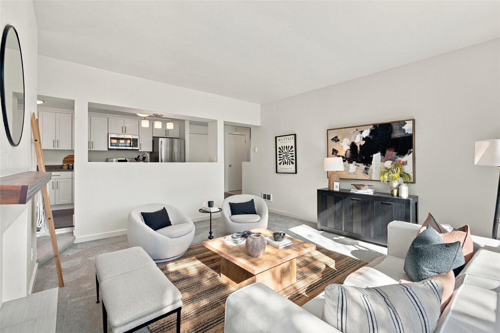 2500 W Manor Place 318