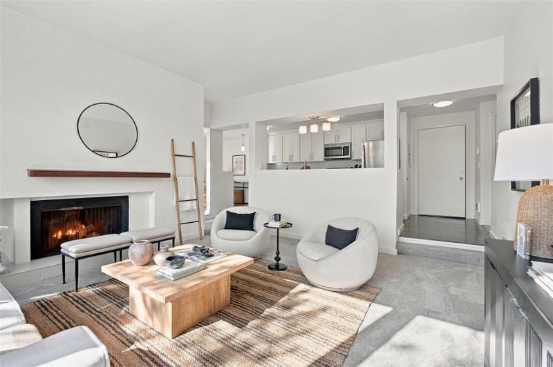 2500 W Manor Place 318