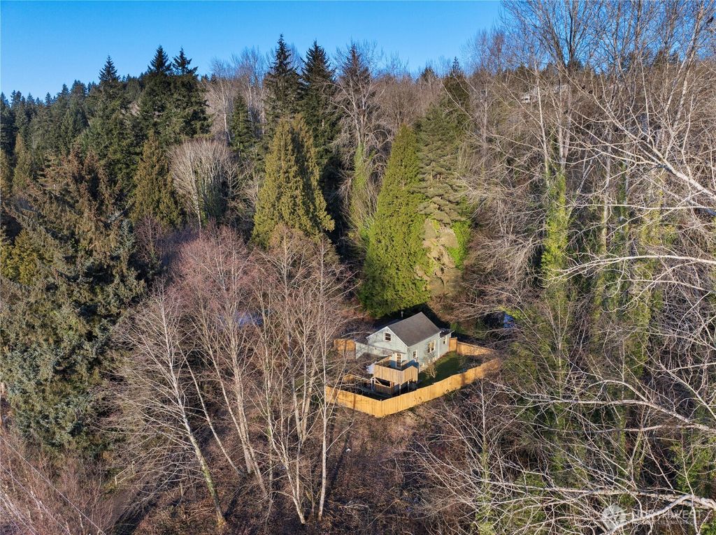 Photo of 15132 148th Avenue NE, Woodinville, WA 98072 (MLS # 2334105)