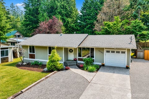 Photo of 42307 SE 168th Court, North Bend, WA 98045 (MLS # 2563989)