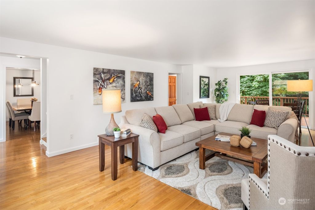 Photo of 9523 NE 198th Street, Bothell, WA 98011 (MLS # 2153842)