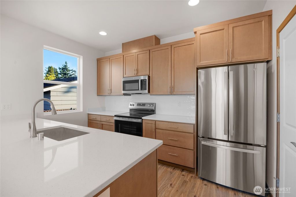 Photo of 1925 Lombard Avenue #C, Everett, WA 98201 (MLS # 2408459)