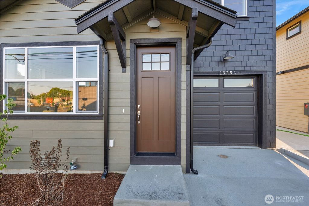 Photo of 1925 Lombard Avenue #C, Everett, WA 98201 (MLS # 2408459)