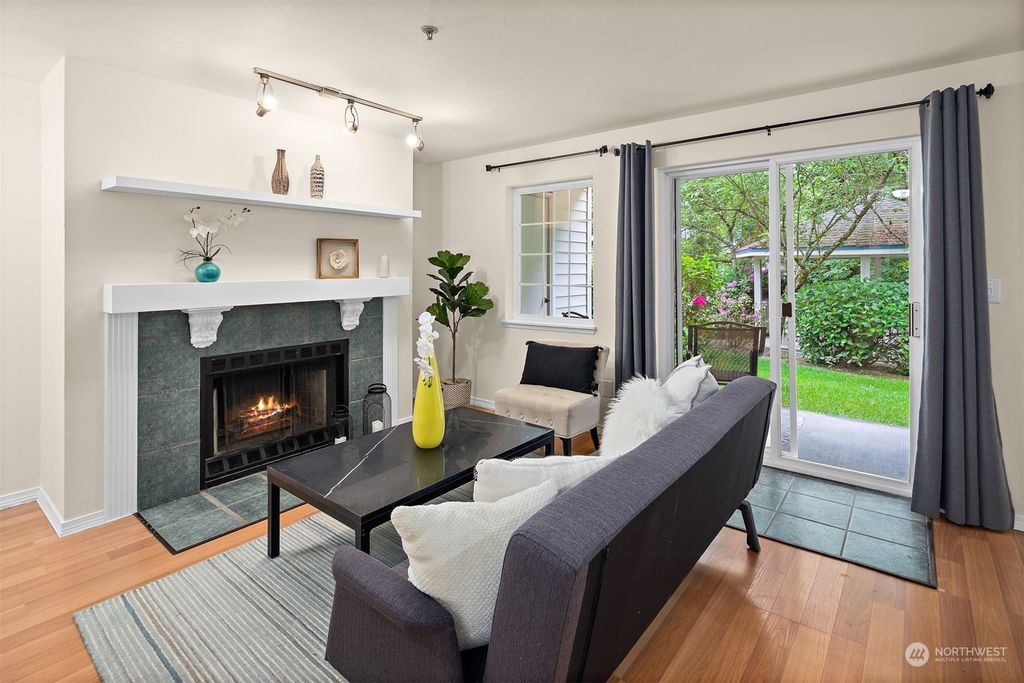 Photo of 949 Aberdeen Avenue NE #E-116, Renton, WA 98056 (MLS # 2237613)