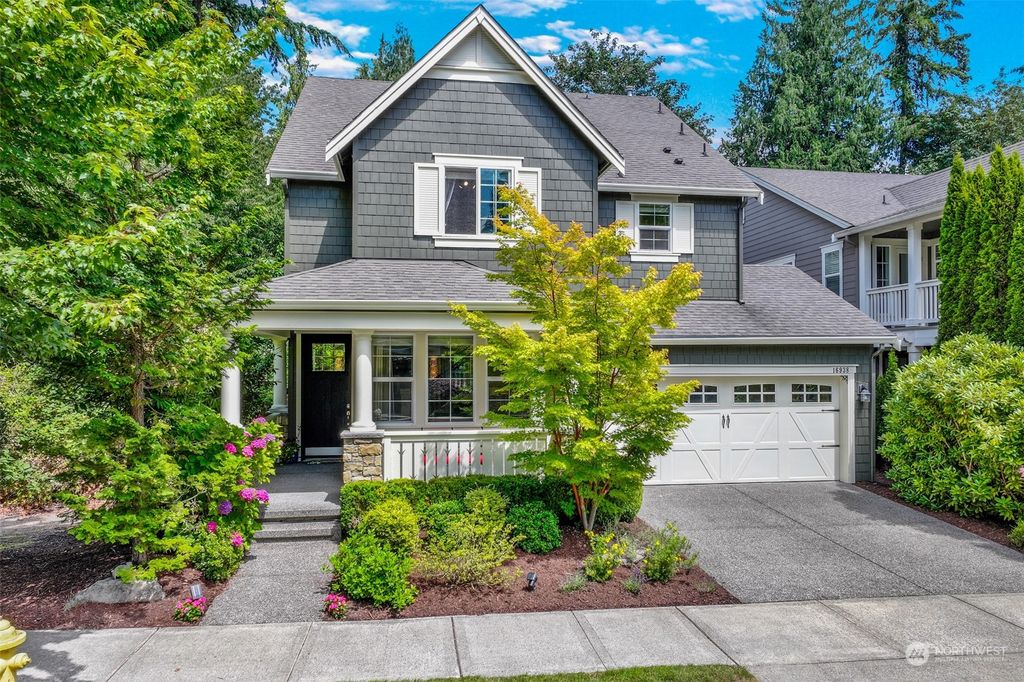 Photo of 16938 NE 118th Way, Redmond, WA 98052 (MLS # 2267054)