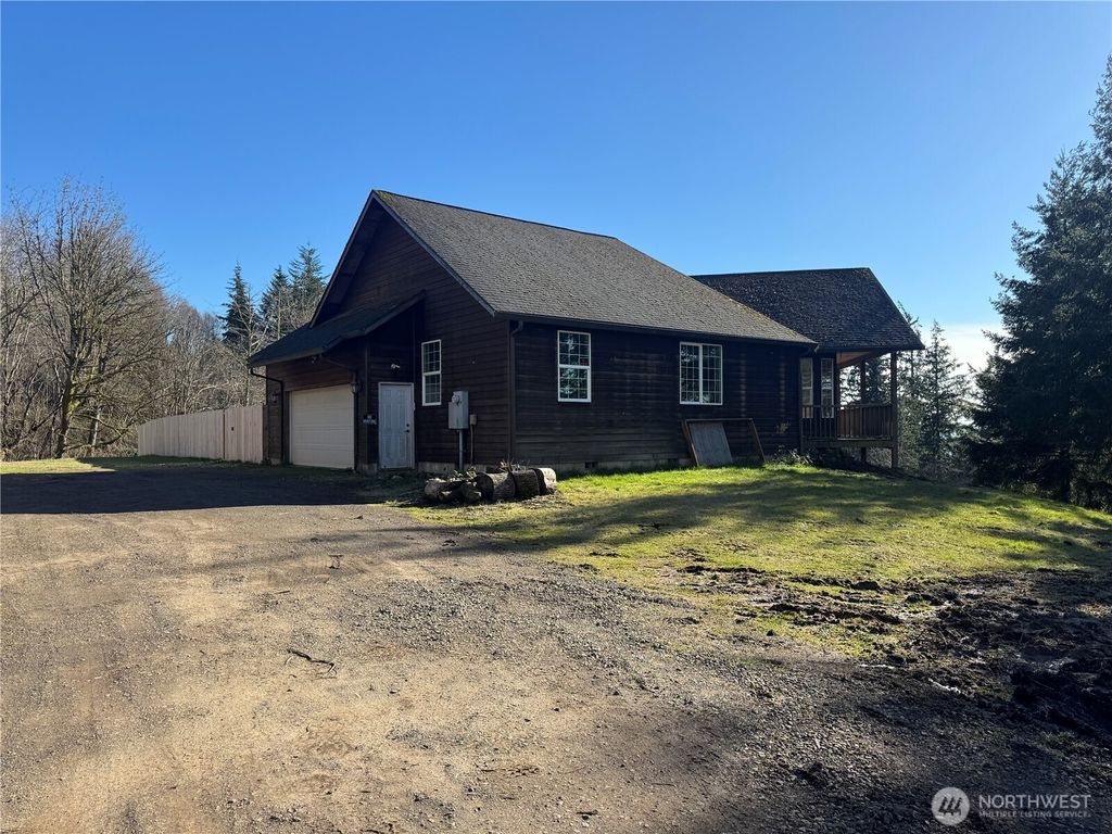 Photo of 154 Shipview Road, Kalama, WA 98625 (MLS # 2485462)