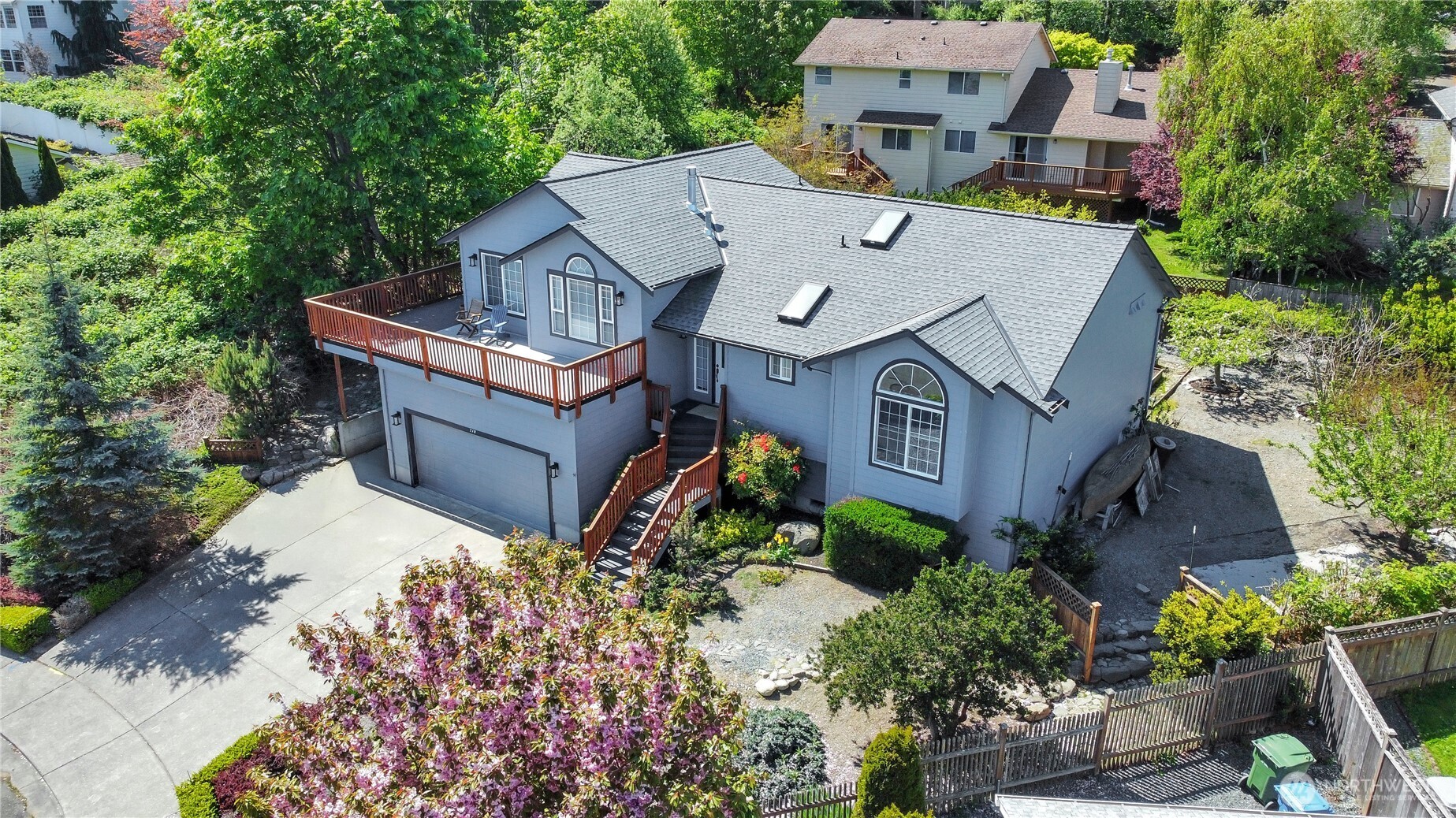 710 SW Echo Loop