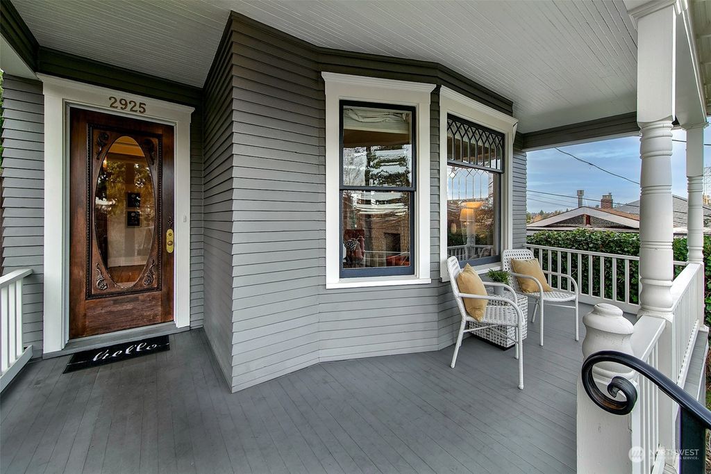 Photo of 2925 Warren Avenue N, Seattle, WA 98109 (MLS # 2315617)