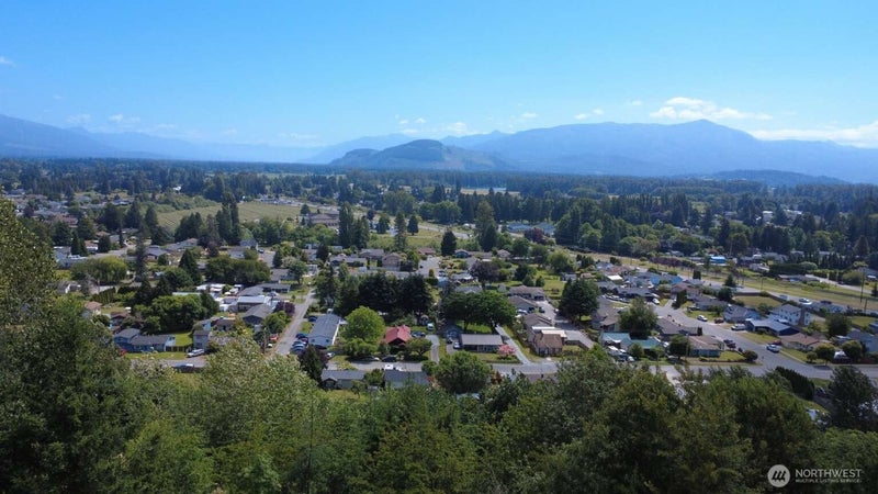 788 Overlook Lane