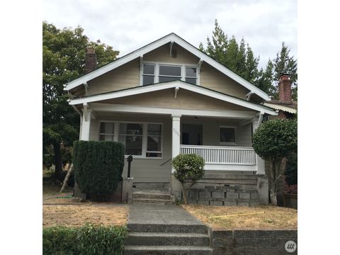 Photo of 5011 8th Avenue NE, Seattle, WA 98105 (MLS # 2432219)