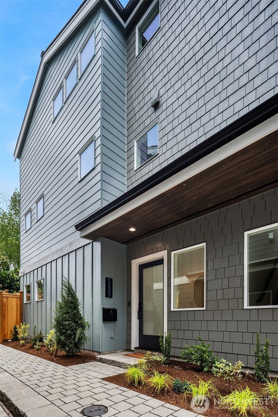 Photo of 533 B N 70th Street, Seattle, WA 98103 (MLS # 2583049)