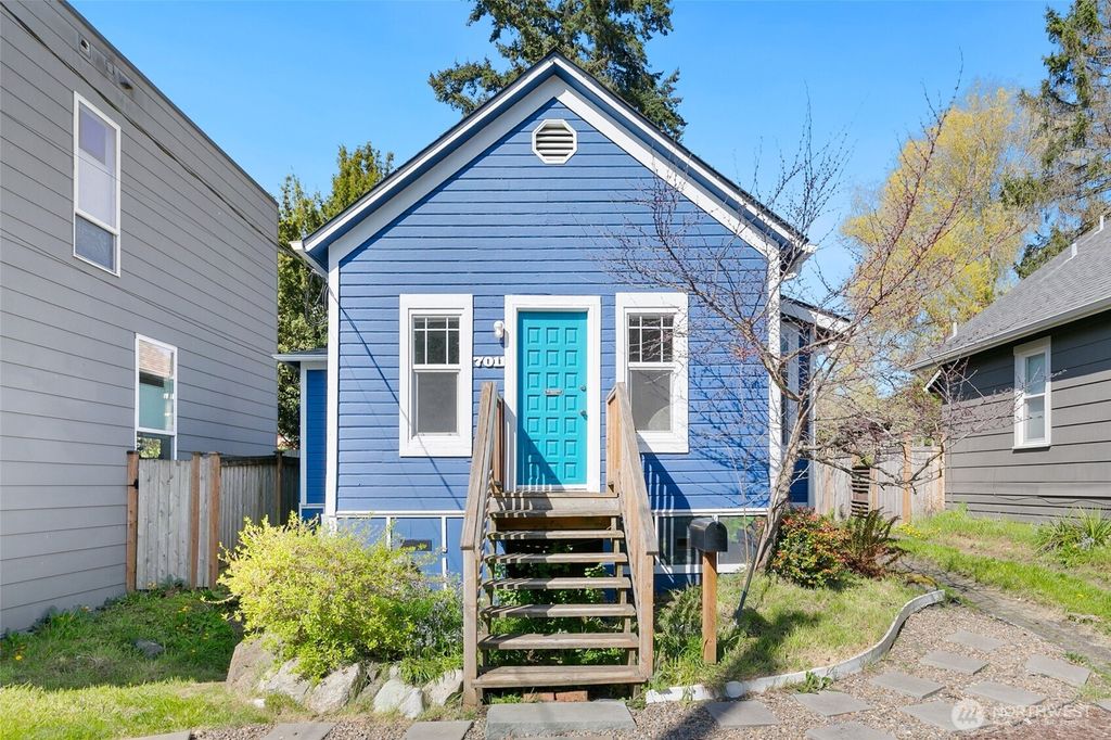 Photo of 7011 15th Avenue NE, Seattle, WA 98115 (MLS # 2356457)