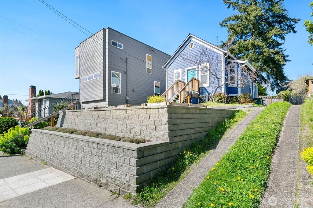 Photo of 7011 15th Avenue NE, Seattle, WA 98115 (MLS # 2356457)