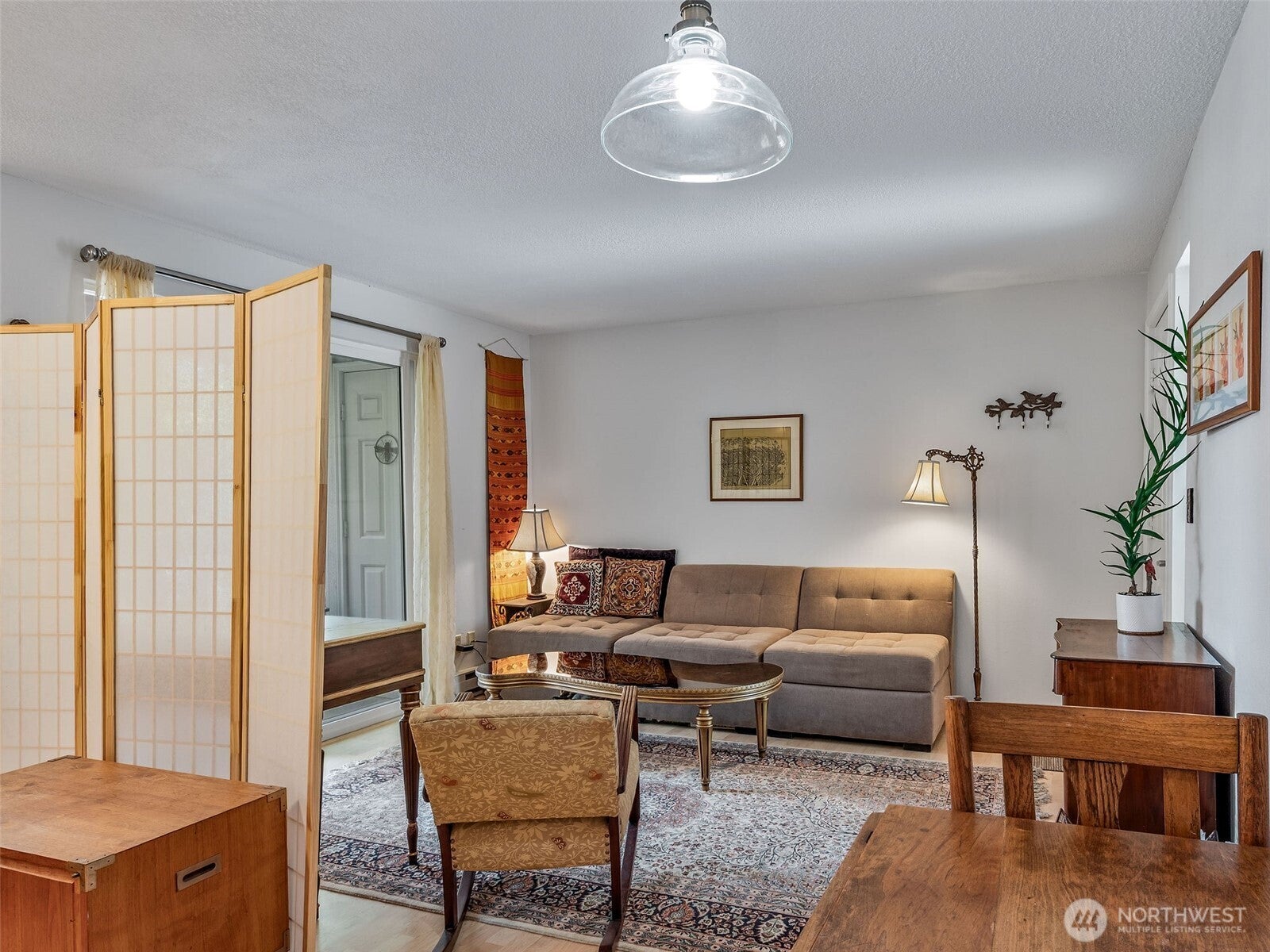 1930 Lawrence Street 39