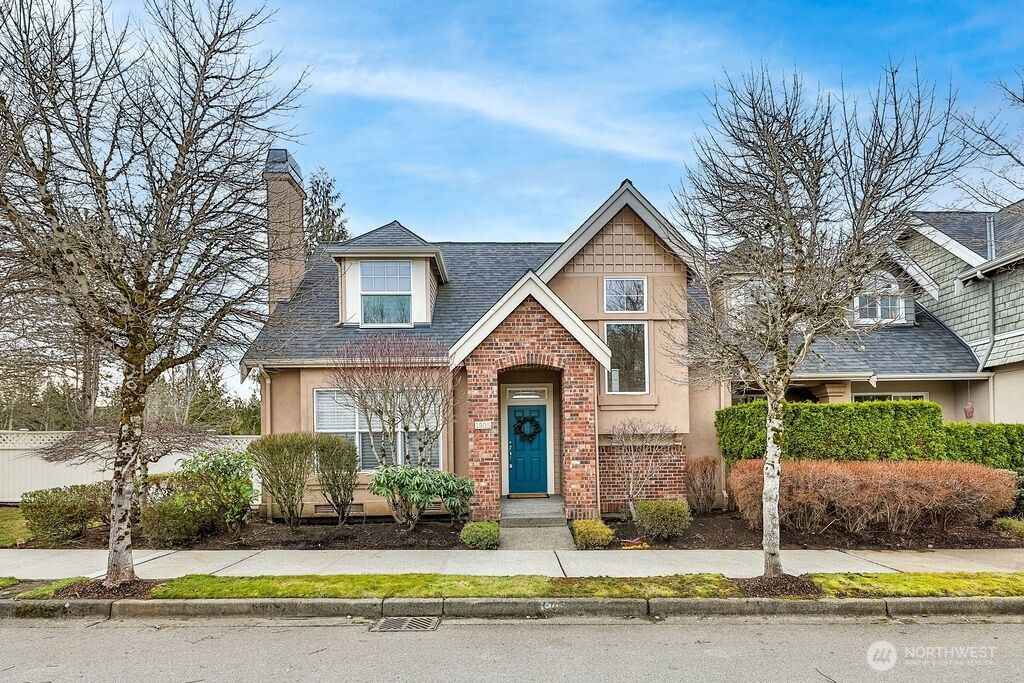 Photo of 1905 14th Court NE, Issaquah, WA 98029 (MLS # 2337937)