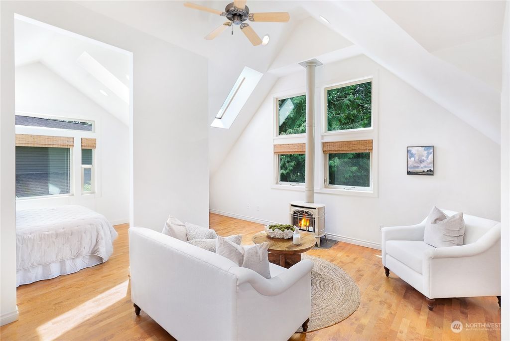 listing image 9362365381337802758