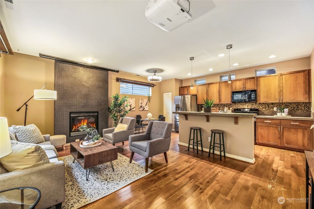 Photo of 1322 158th Place SW #70, Lynnwood, WA 98087 (MLS # 2190083)