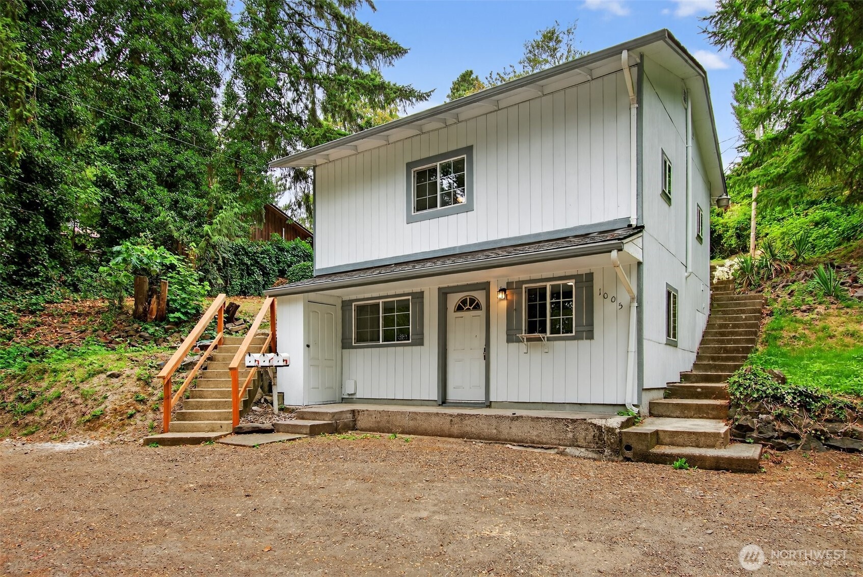 1005 Allen Drive