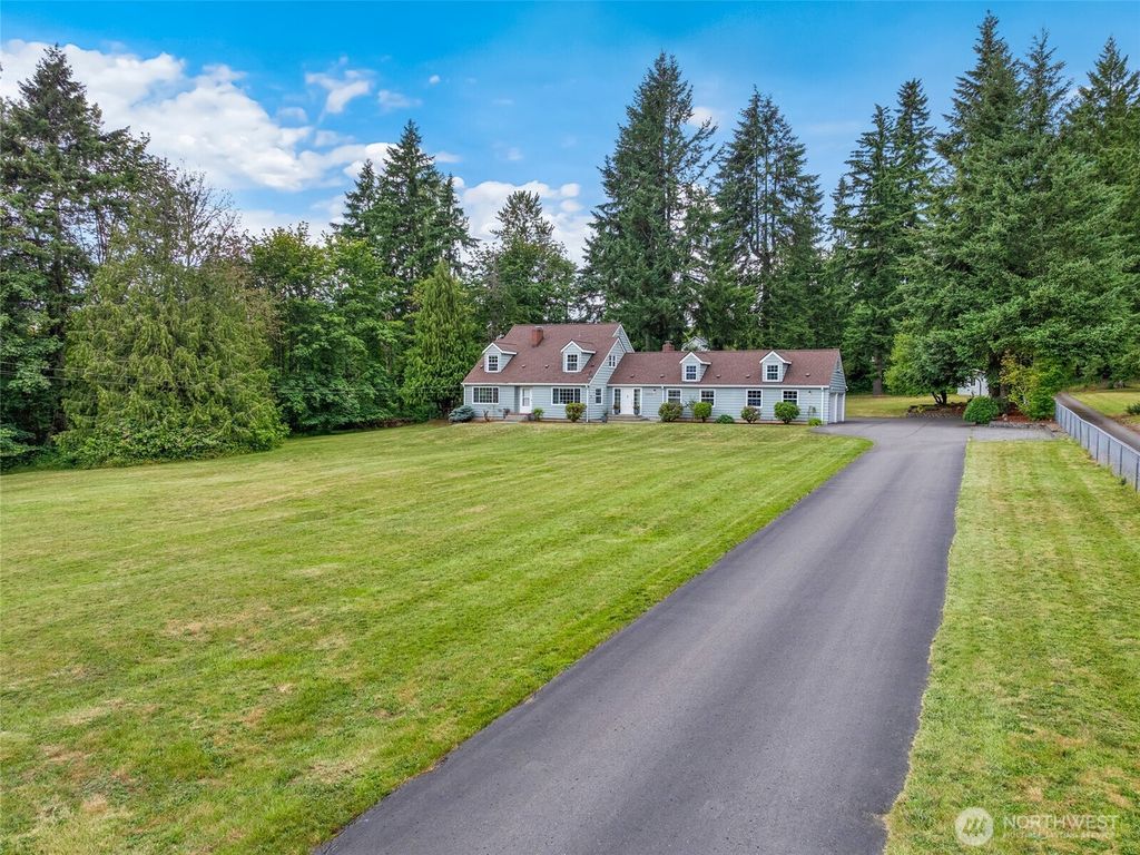 Photo of 24624 SE 184th Street, Maple Valley, WA 98038 (MLS # 2400922)
