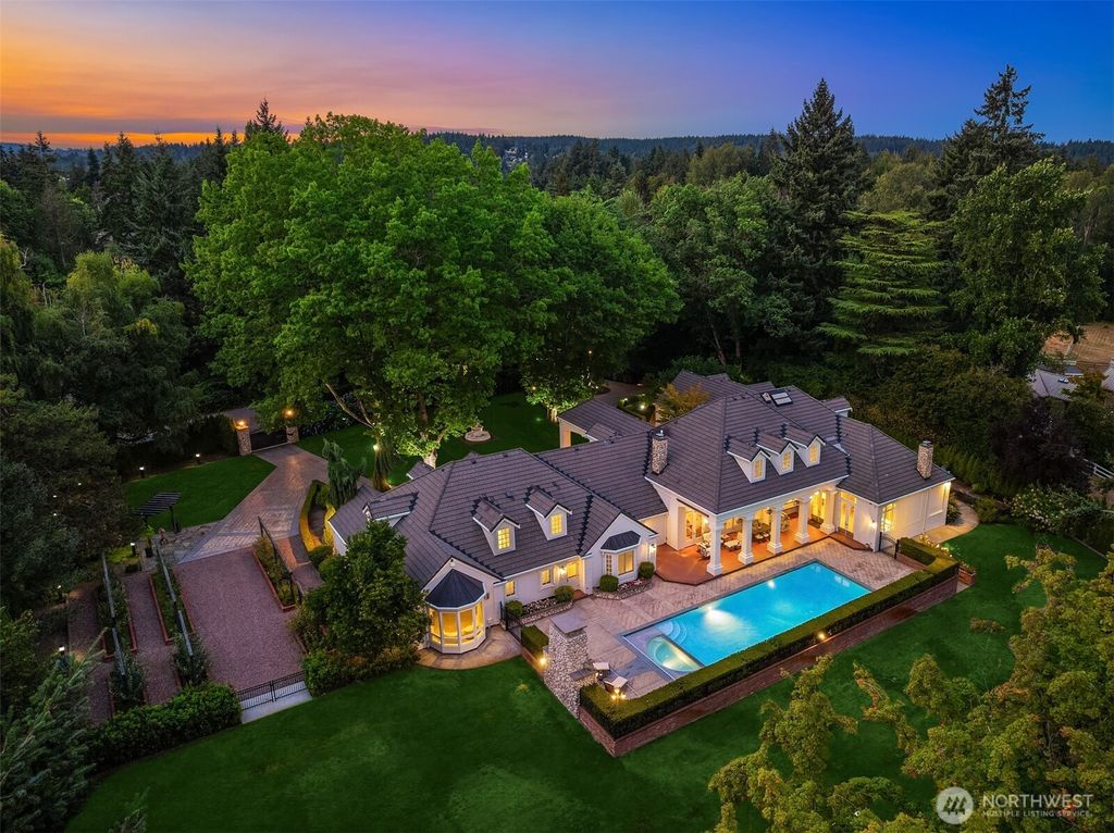 Photo of 4 Diamond S Ranch, Bellevue, WA 98004 (MLS # 2420701)