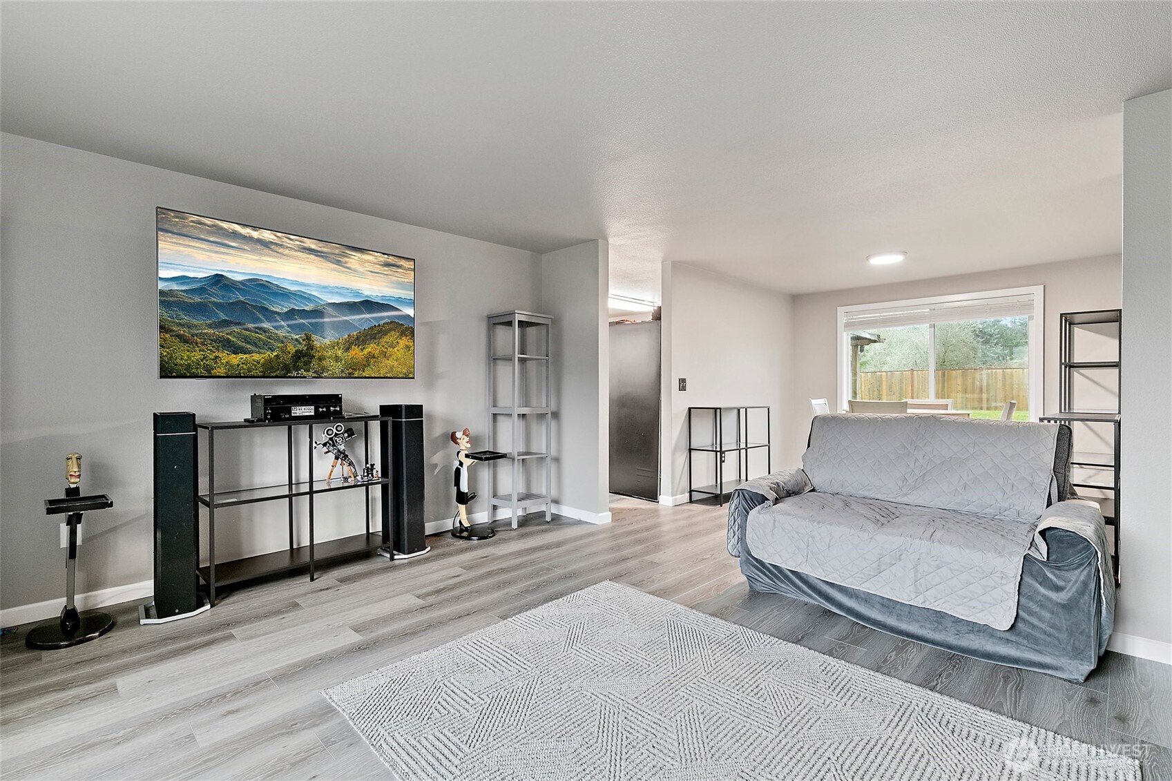 13713 2nd Avenue Ct E