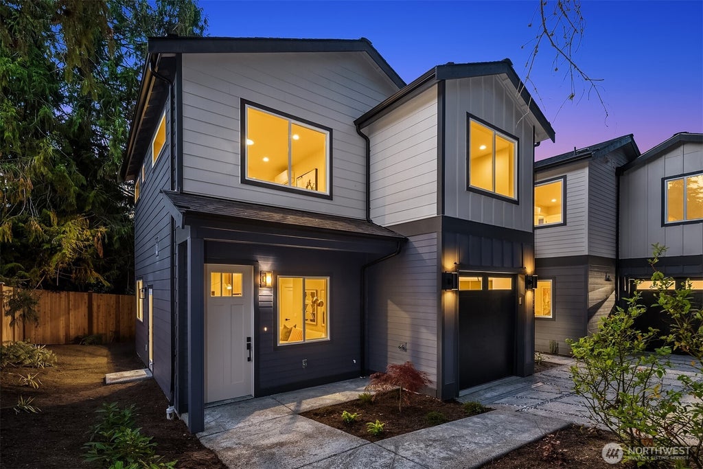 Photo of 10041 38th Avenue NE, Seattle, WA 98125 (MLS # 2587757)