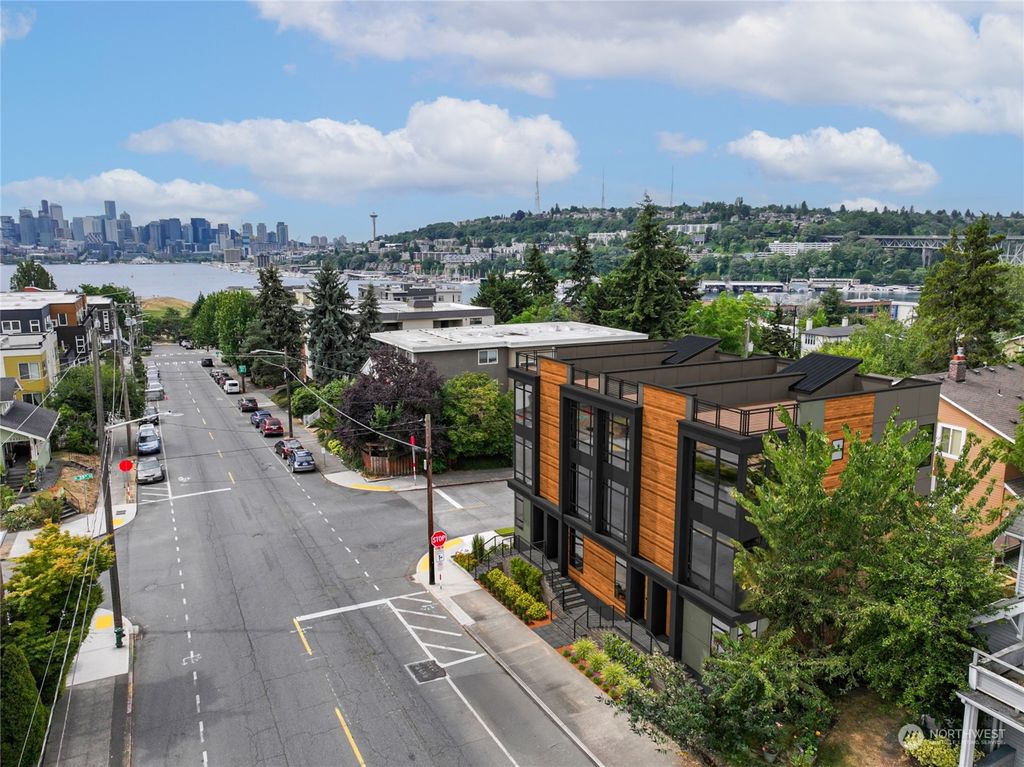 Photo of 3507 Wallingford Avenue N, Seattle, WA 98103 (MLS # 2325135)