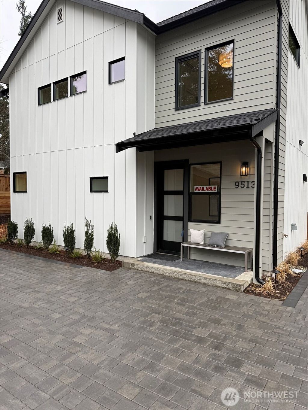 Photo of 9513 132nd Avenue NE, Kirkland, WA 98033 (MLS # 2489190)