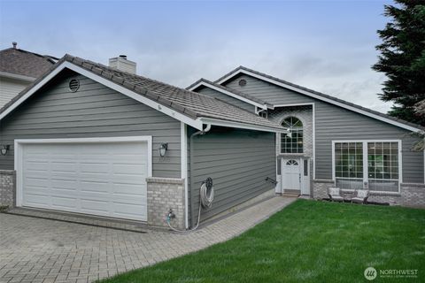 Photo of 1502 223rd Place NE, Sammamish, WA 98074 (MLS # 2418120)