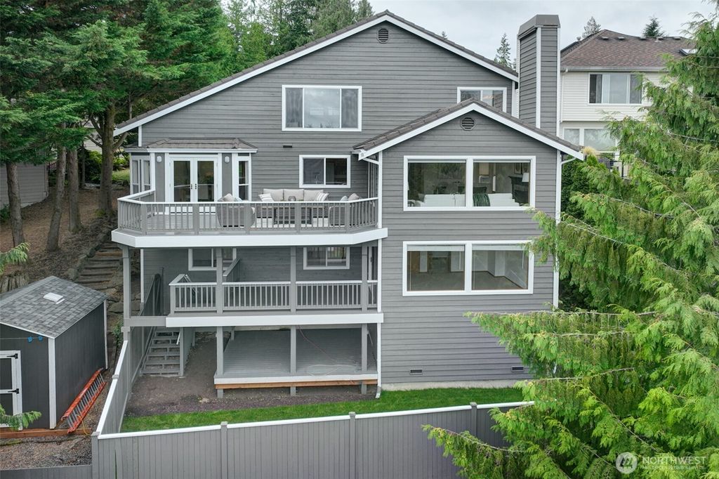 Photo of 1502 223rd Place NE, Sammamish, WA 98074 (MLS # 2418120)