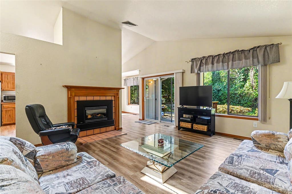Photo of 3922 14th Court NE, Olympia, WA 98506 (MLS # 2561723)