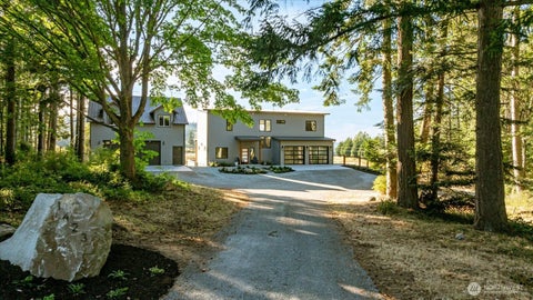 Photo of 1423 Rose Lane, Oak Harbor, WA 98277 (MLS # 2564977)