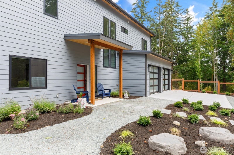 1423 Rose Lane