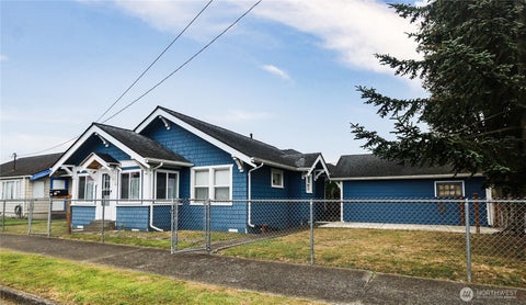 Photo of 108 S Michigan ST, Aberdeen, WA 98520 (MLS # 2575289)