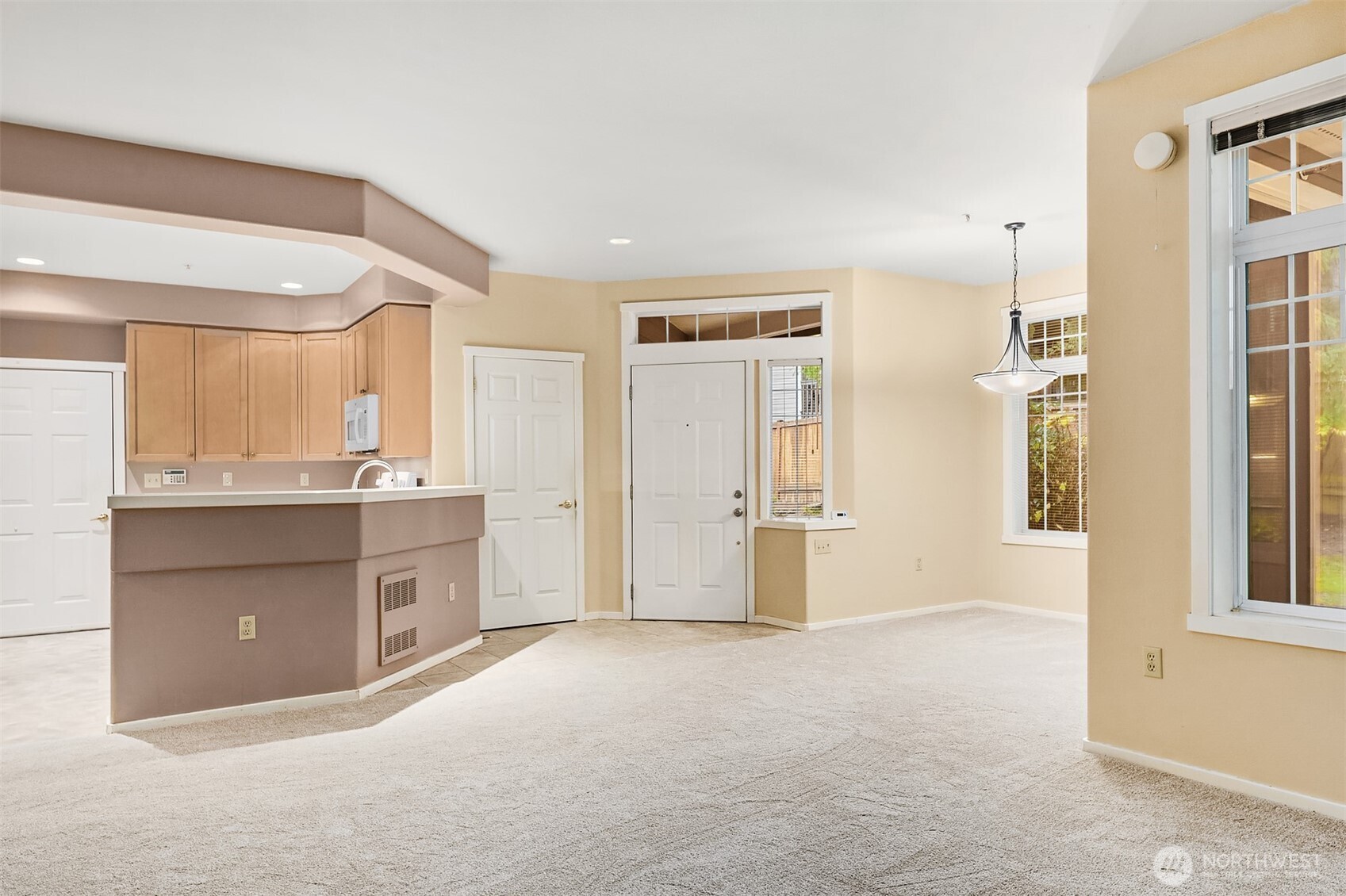 4325 NE 5th Court C101